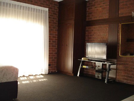 Albury Townhouse - Accommodation Tasmania 1