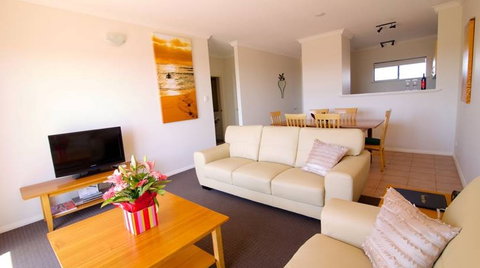 Margaret's Beach Resort - Accommodation Tasmania 3