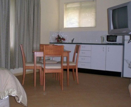 Neds Bed Horse O Tel - Accommodation Tasmania 3