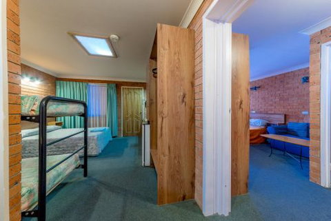 Sapphire Palms Motel - Accommodation Tasmania 5
