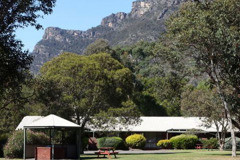 Pinnacle Holiday Lodge & Conference Centre - Accommodation Tasmania 0
