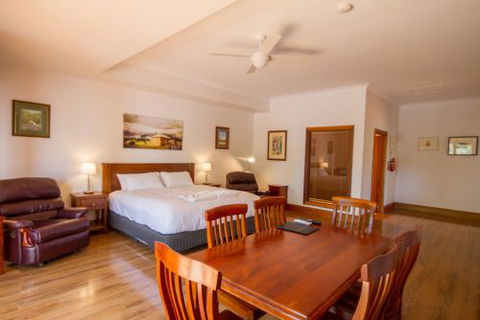 JV Jones Pty Ltd - Accommodation Tasmania 1