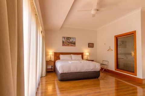 JV Jones Pty Ltd - Accommodation Tasmania 2