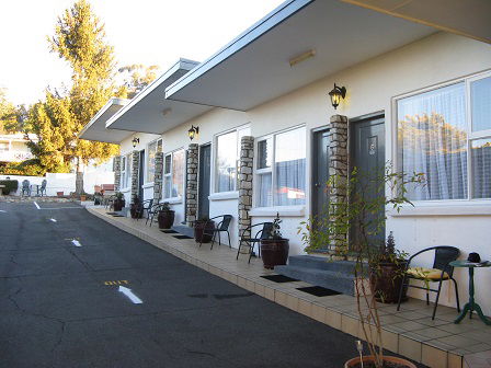 White Manor Motel - Accommodation Tasmania 1