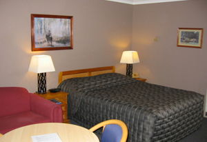 Highlands Motor Inn - Accommodation Tasmania 0