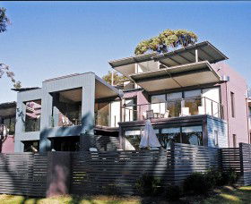 Elandra - Accommodation Tasmania 1