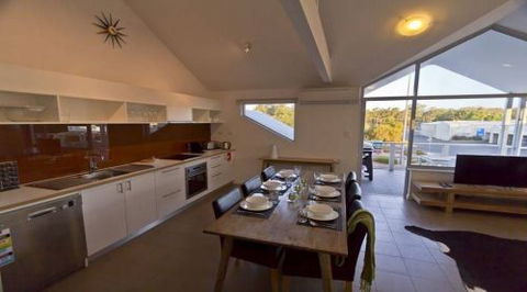Bo'Vine Holiday Apartment - Accommodation Tasmania 0