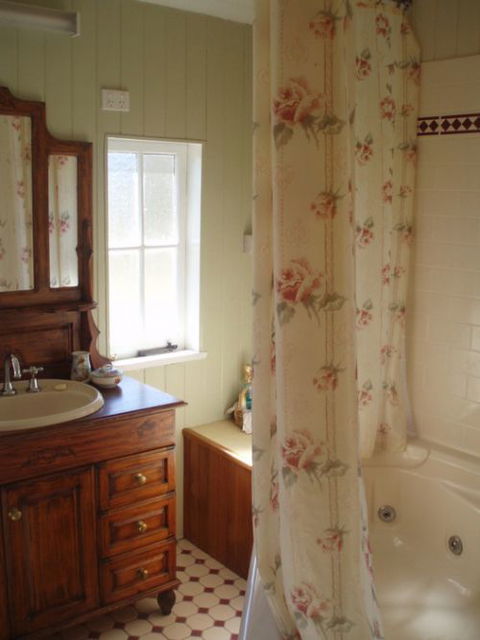 Eighteen Mile Cottage And Homestead - Accommodation Tasmania 2