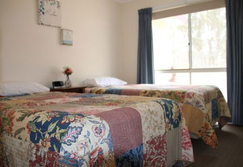 Donkey Tales Farm Cottages - Accommodation Tasmania 8