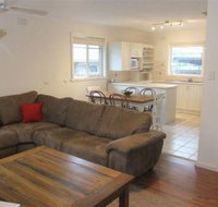 Rosebud Beach House on Kennington - Accommodation Tasmania