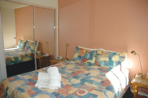 Captain's Quarters - Accommodation Tasmania 4