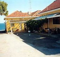 Bay View Holiday Flats - Accommodation Tasmania