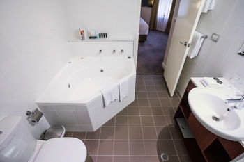 Amora Riverwalk Melbourne - Accommodation Tasmania 50