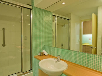 Oaks Waterfront Resort - The Entrance - Accommodation Tasmania 18