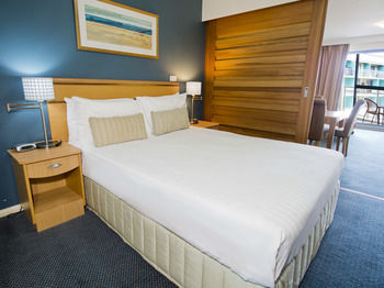 Oaks Waterfront Resort - The Entrance - Accommodation Tasmania 22