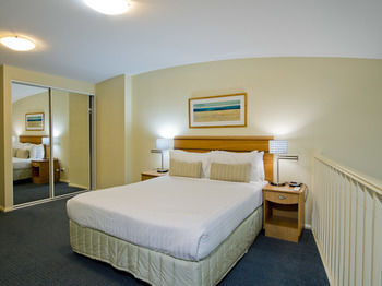 Oaks Waterfront Resort - The Entrance - Accommodation Tasmania 27
