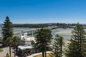 Oaks Waterfront Resort - The Entrance - Accommodation Tasmania 38