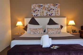 Country Comfort Hunts Liverpool - Accommodation Tasmania 3