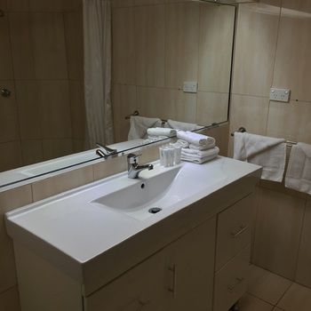 Country Comfort Hunts Liverpool - Accommodation Tasmania 36