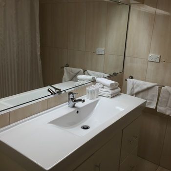 Country Comfort Hunts Liverpool - Accommodation Tasmania 37