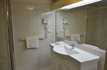 Country Comfort Hunts Liverpool - Accommodation Tasmania 49