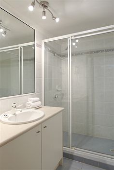 Macquarie Lodge Apartments - Accommodation Tasmania 33