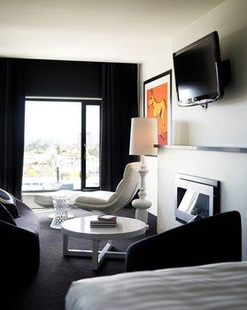 Art Series - The Cullen - Accommodation Tasmania 5