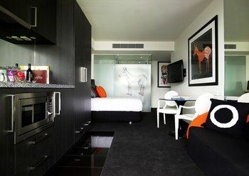 Art Series - The Cullen - Accommodation Tasmania 7