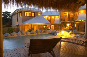 L'Auberge Noosa - Accommodation Tasmania 0