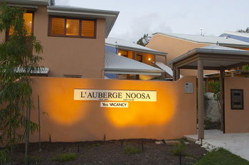 L'Auberge Noosa - Accommodation Tasmania 6