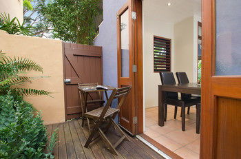 L'Auberge Noosa - Accommodation Tasmania 25