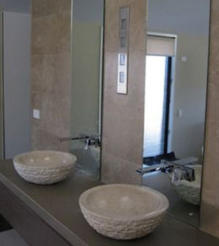 Caves Beachside Hotel - Accommodation Tasmania 6