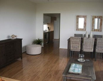 Caves Beachside Hotel - Accommodation Tasmania 44