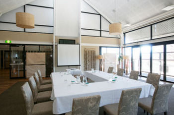 Caves Beachside Hotel - Accommodation Tasmania 49