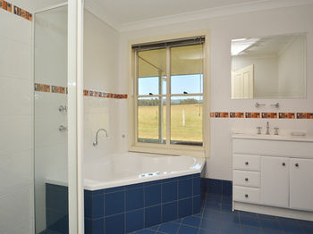 Madigan Wine Country Cottages - Accommodation Tasmania 26