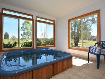 Madigan Wine Country Cottages - Accommodation Tasmania 99