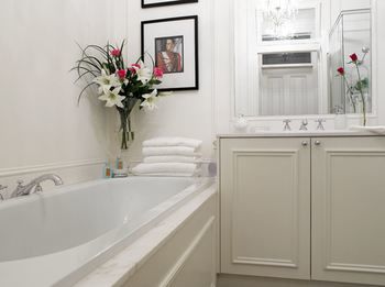 Andre's Mews Luxury Serviced Apartments - Accommodation Tasmania 21