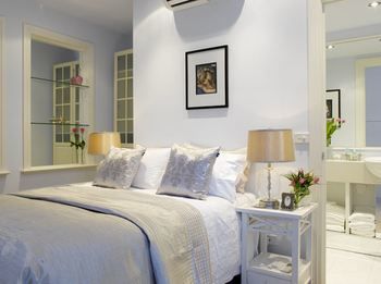 Andre's Mews Luxury Serviced Apartments - Accommodation Tasmania 27