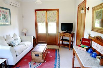 Carriages Boutique Hotel - Accommodation Tasmania 9