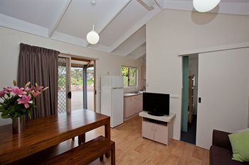 Ocean Beach Resort & Holiday Park - Accommodation Tasmania 24