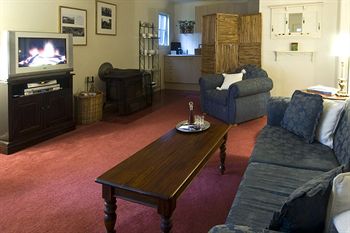 Cottages At Monreale - Accommodation Tasmania 33