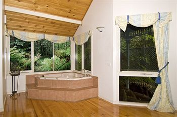 Cottages At Monreale - Accommodation Tasmania 43