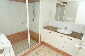 San Marino By The Sea Apartments - Accommodation Tasmania 18