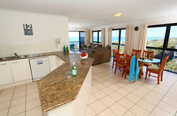 San Marino By The Sea Apartments - Accommodation Tasmania 25