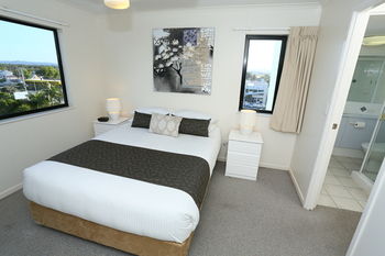 San Marino By The Sea Apartments - Accommodation Tasmania 49