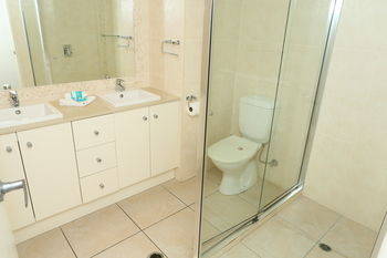 San Marino By The Sea Apartments - Accommodation Tasmania 77