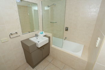 San Marino By The Sea Apartments - Accommodation Tasmania 78