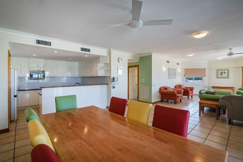 Coolum Seaside - Accommodation Tasmania 11