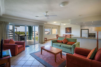 Coolum Seaside - Accommodation Tasmania 48