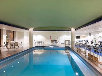 Mercure Melbourne Albert Park - Accommodation Tasmania 61